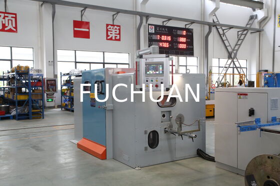 Усильное устройство двойного скручивания с легкой интеграцией и обслуживанием для оптимизированных операций с скручиванием кабеля